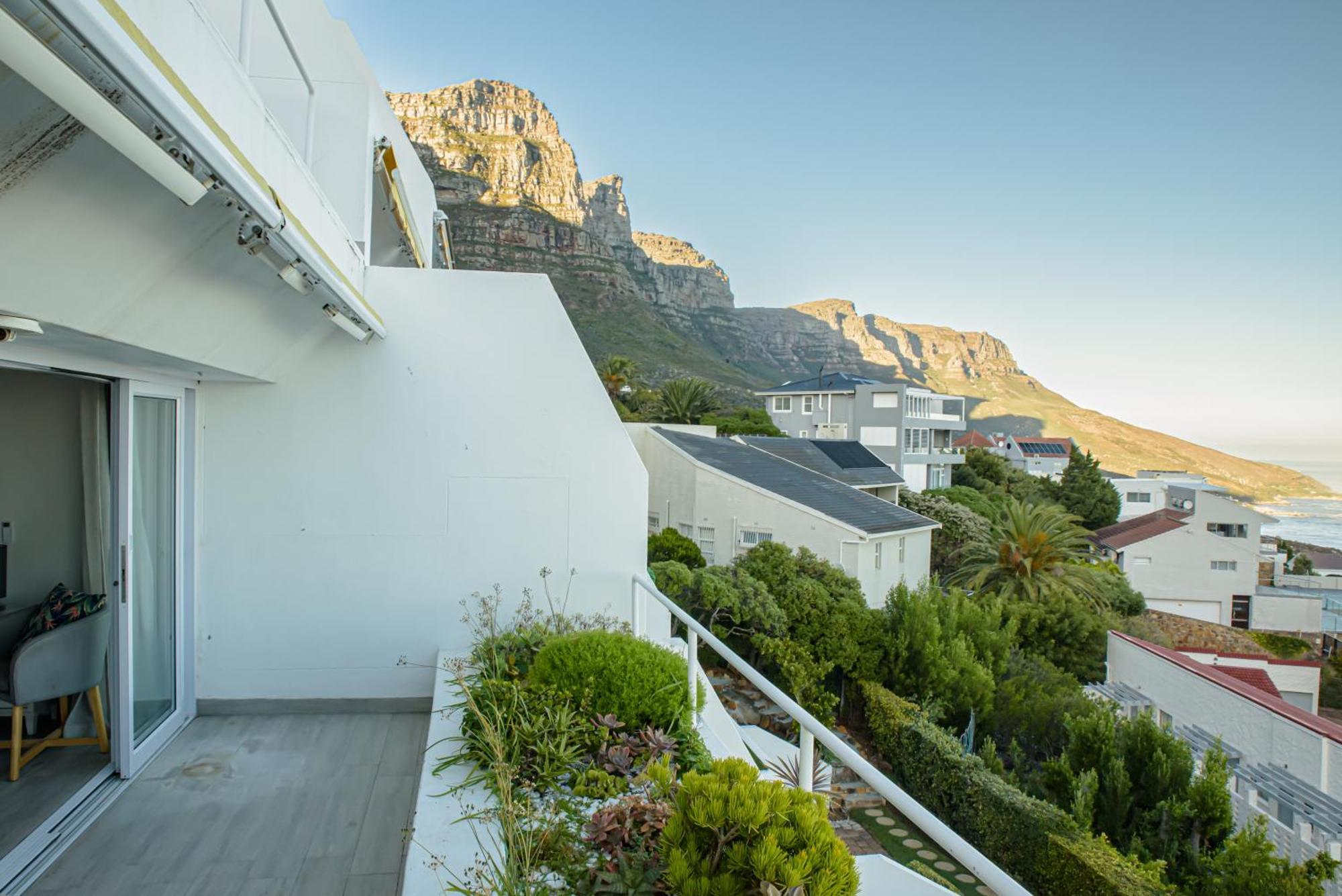 Bella Vista Camps Bay - Apt With Ocean Views Кейптаун Экстерьер фото